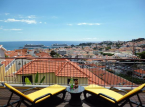  Luxury Apartment Living Funchal  Фуншал